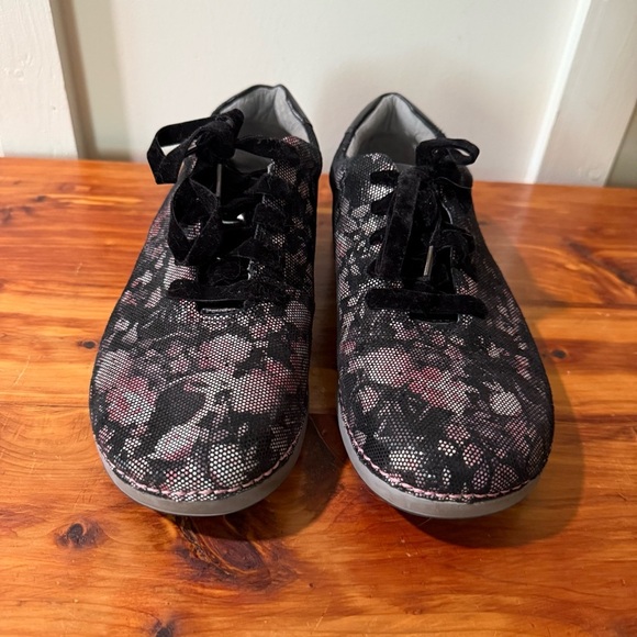 Alegria Essence Dame Black Floral Leather Sneakers 40 - Picture 4 of 7